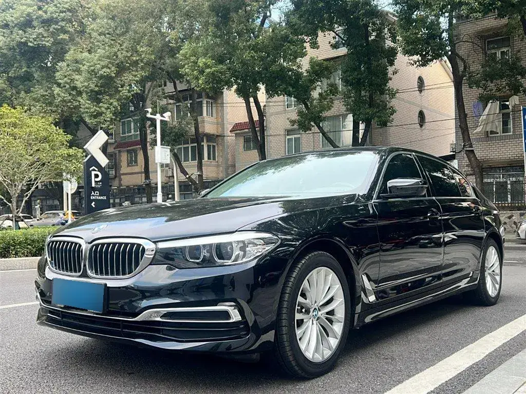 2020 BMW 5 Series 2.0T 184HP L4 8AT