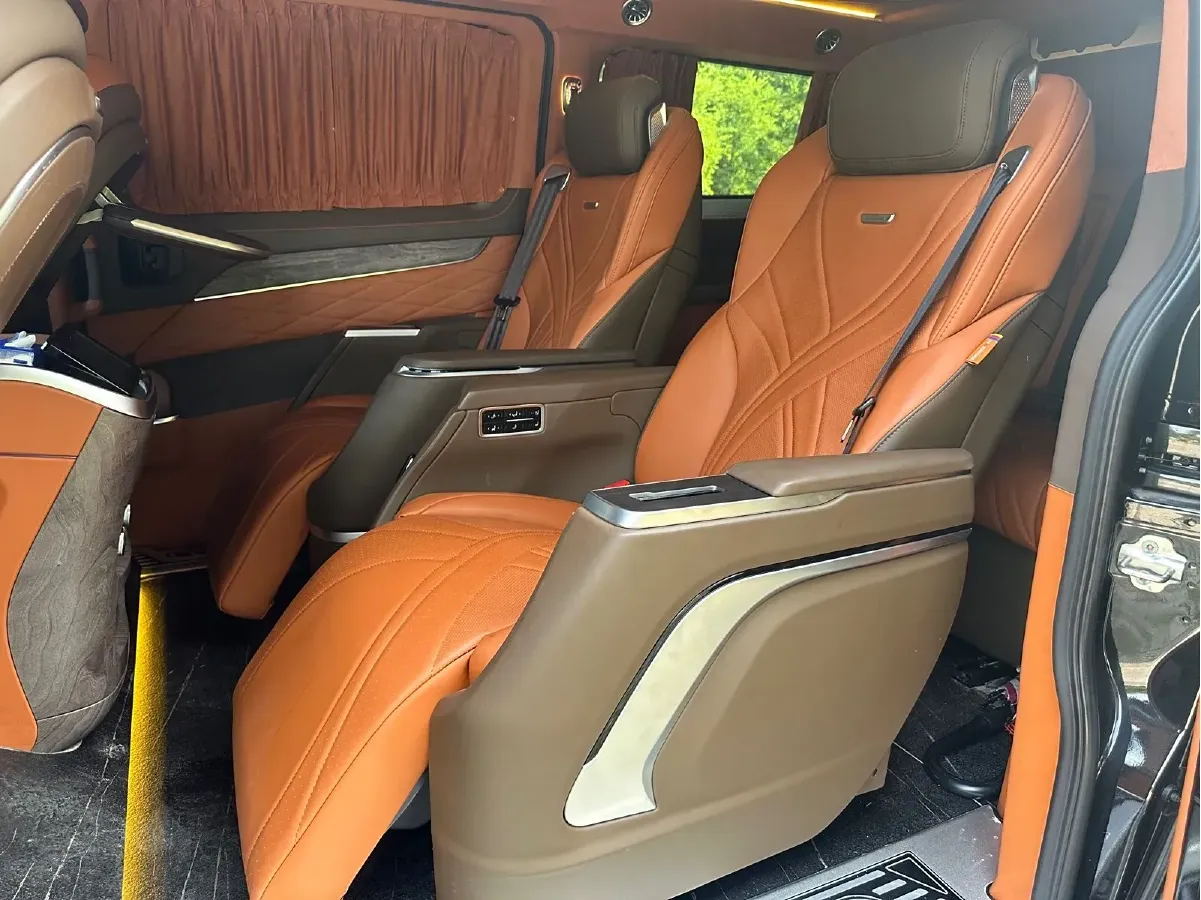 2024 JunTian HeiWuShi Youth 2.0T 220HP L4 9AT,autocango,china used car exporter,china ev exporter,chinese used car exporter,chinese used ev exporter