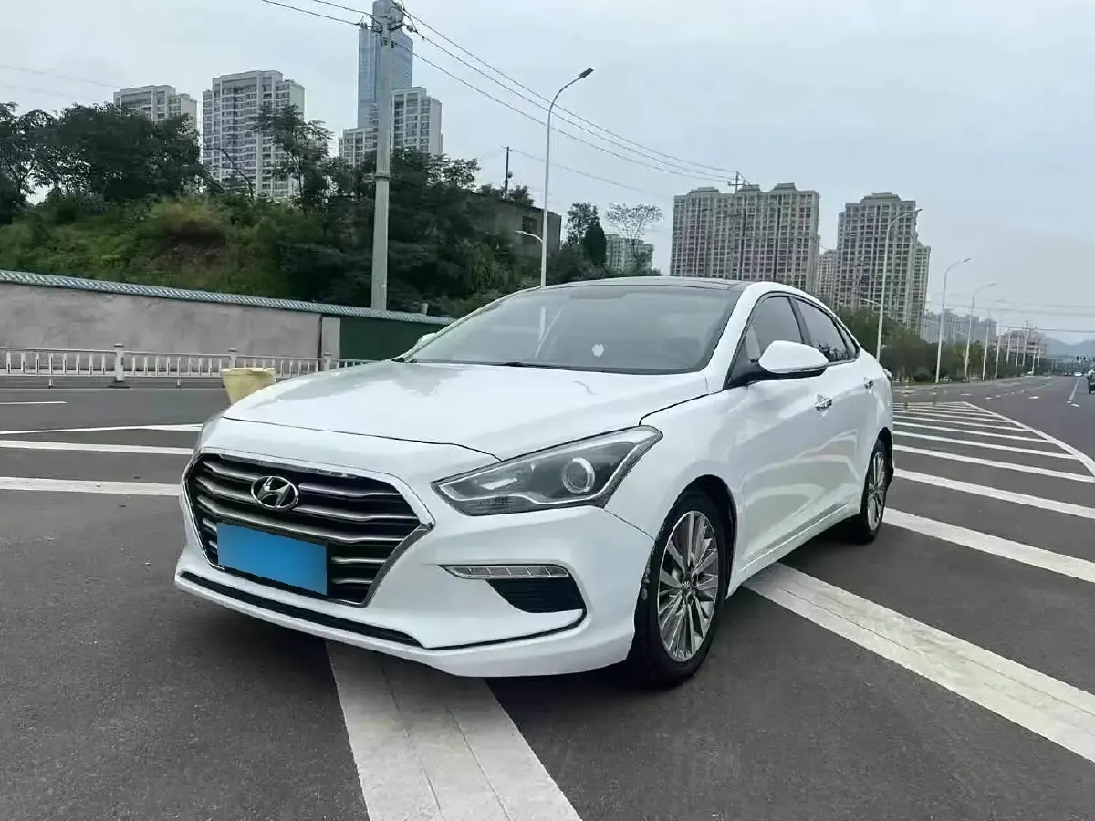2017 Hyundai Mistra 1.8L 143HP L4 6AT