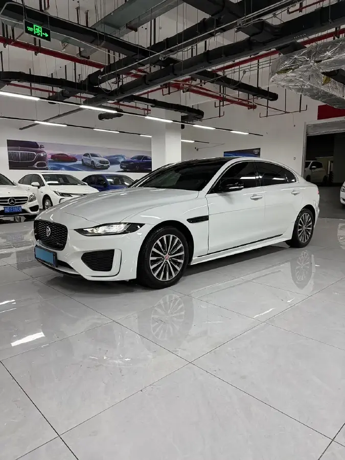 2020 Jaguar XEL 2.0T 200HP L4 8AT
