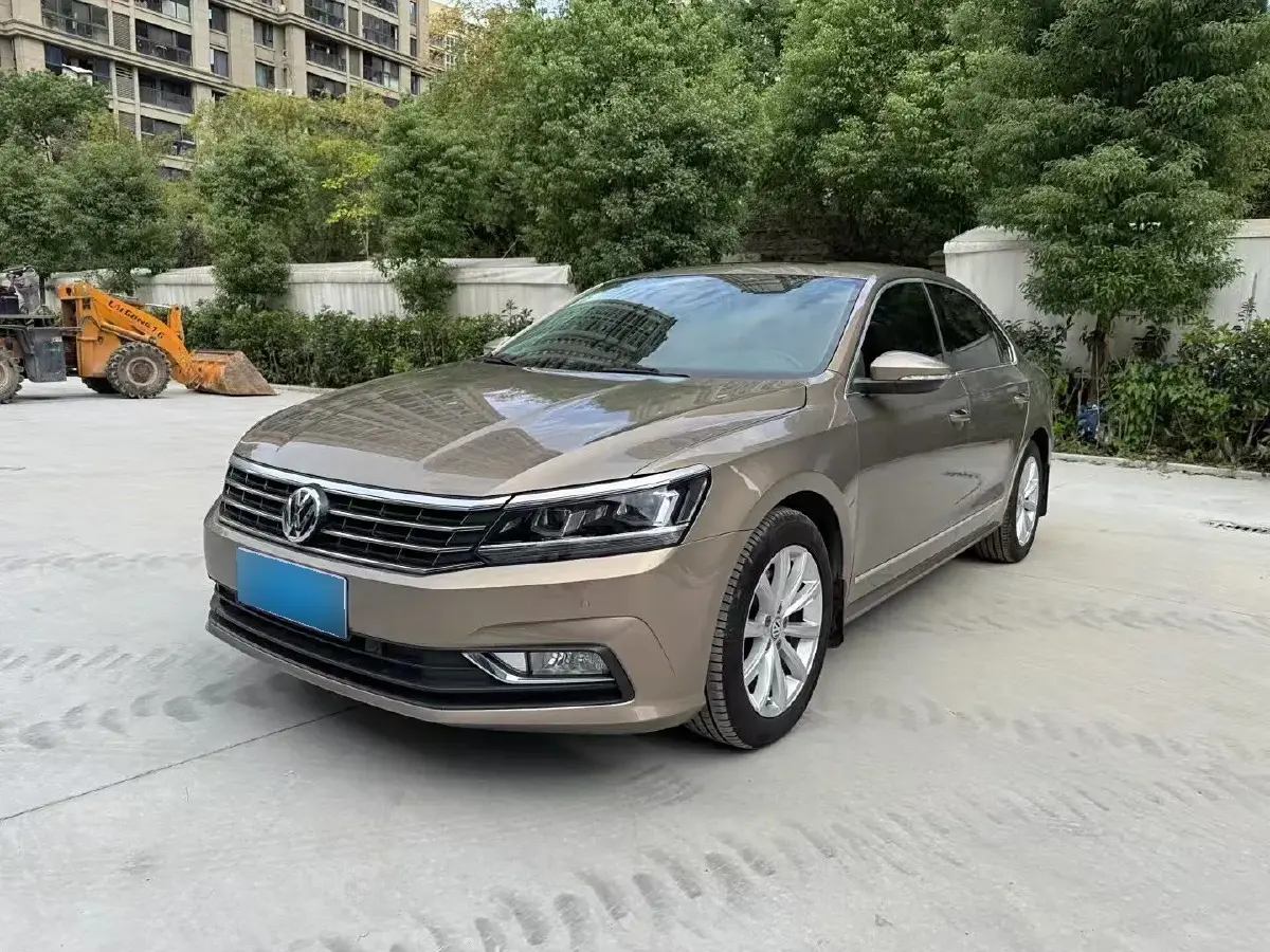 2017 Volkswagen Passat 1.8T 180HP L4 7DCT