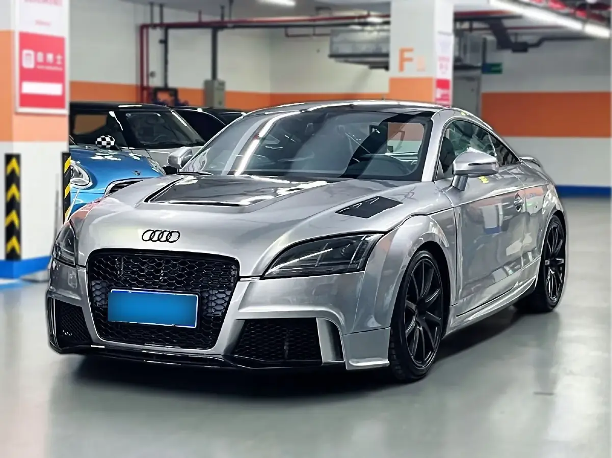 2010 Audi TT 2.0T 200HP L4 6DCT