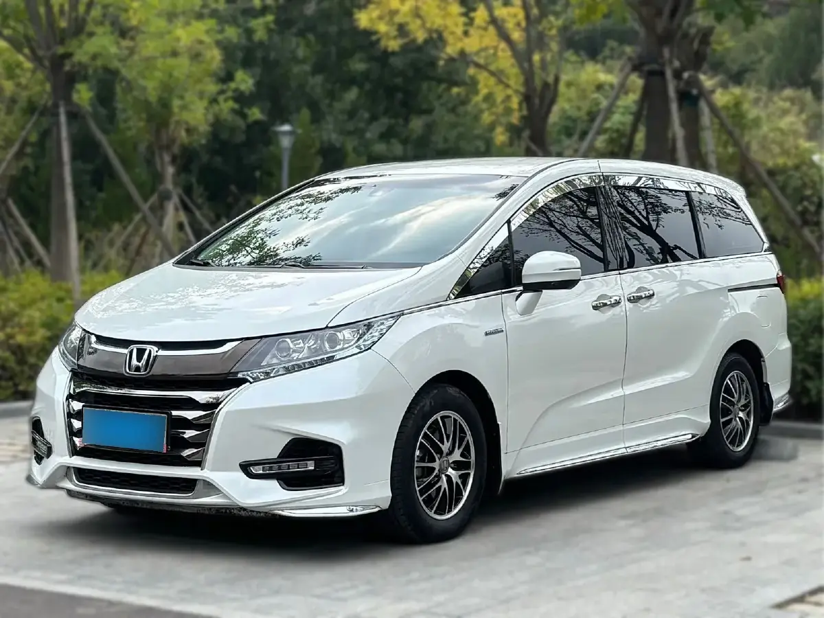 2021 Honda Odyssey 2.0L 146HP L4 E-CVT Hybrid