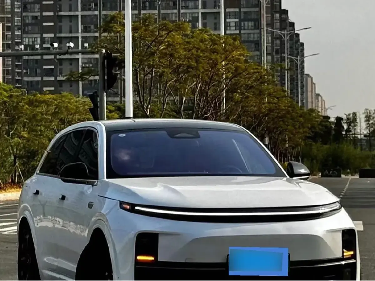 2023 Li L7 Range Extended 154HP REEV 40.9KWH