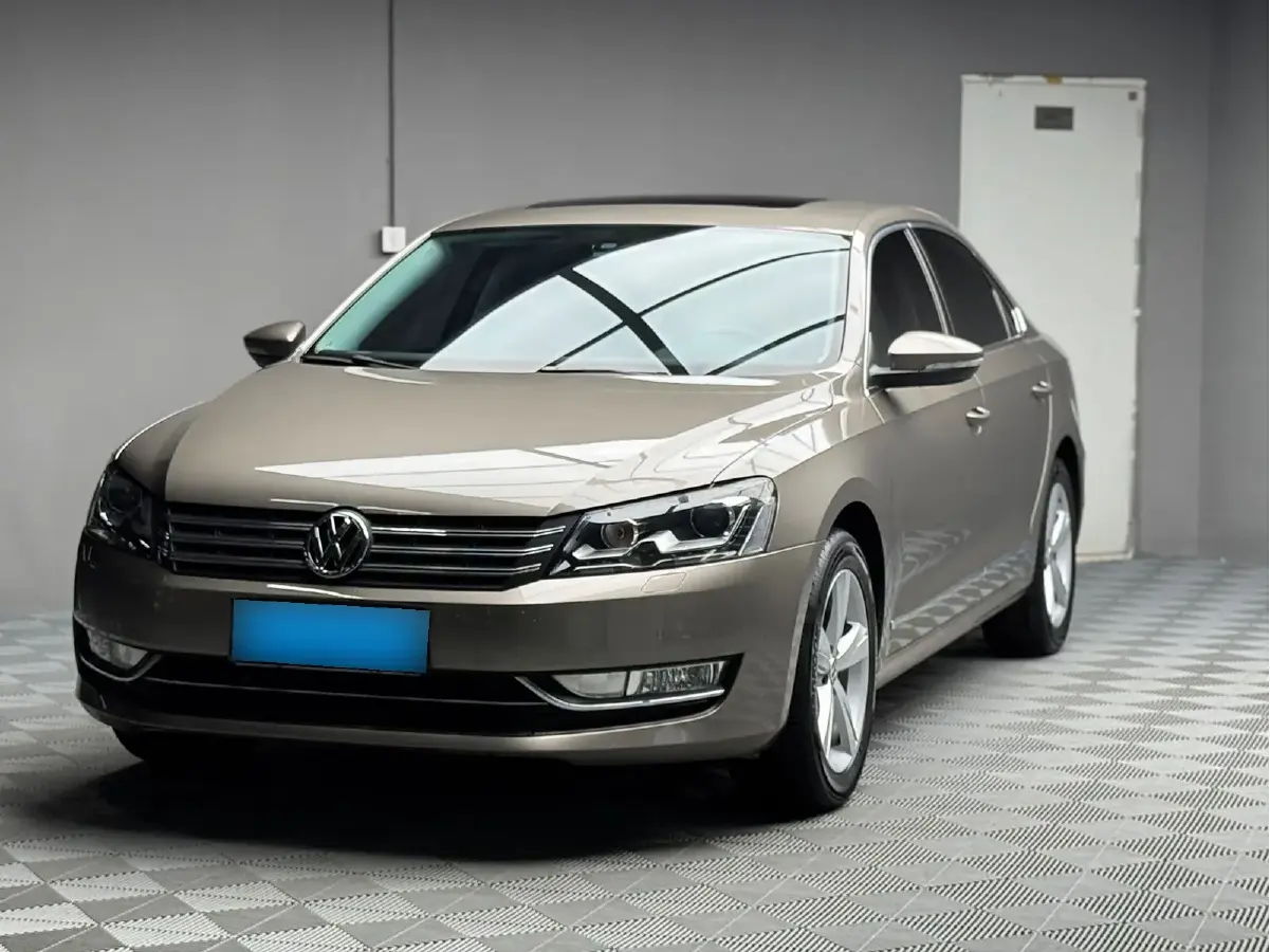 2014 Volkswagen Passat 1.8T 160HP L4 7DCT