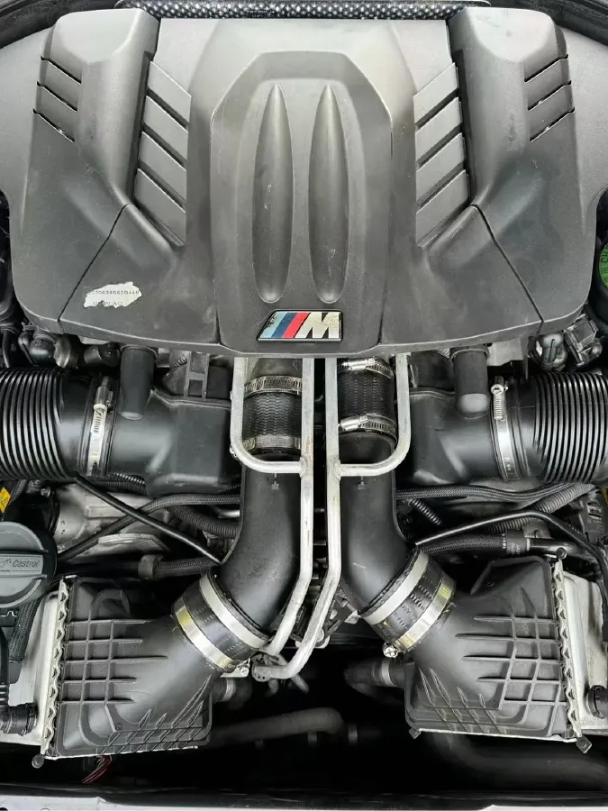 2013 BMW M6 4.4T 560HP V8 7DCT,autocango,china used car exporter,china ev exporter,chinese used car exporter,chinese used ev exporter