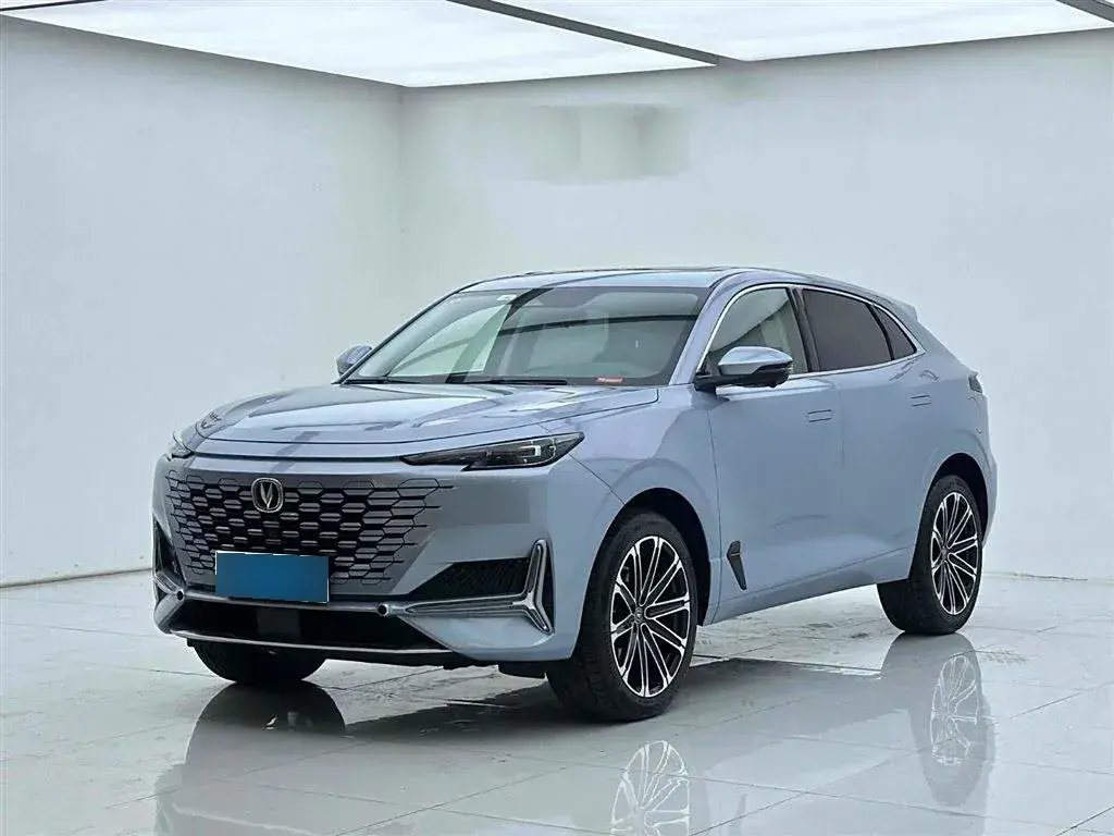 2022 ChangAn UNI-K iDD 1.5T 170HP L4 6TCT PHEV 30.74KWH