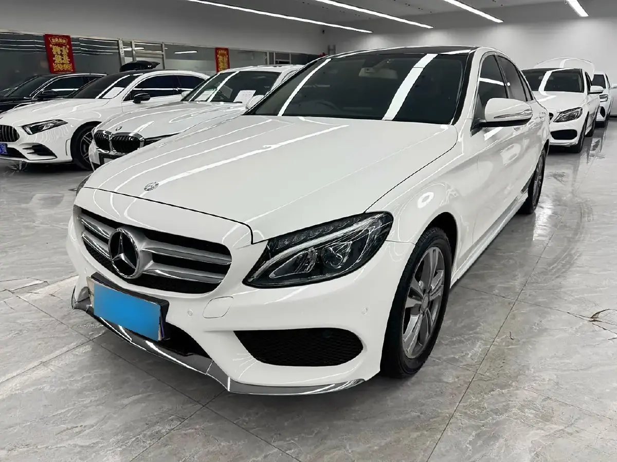 2017 Mercedes-Benz C Class 2.0T 184HP L4 7AT