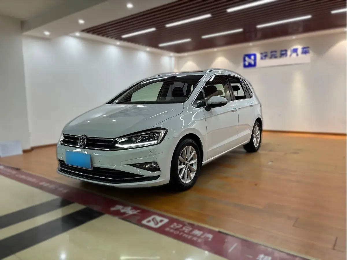 2020 Volkswagen Golf Sportsvan 1.4T 150HP L4 7DCT