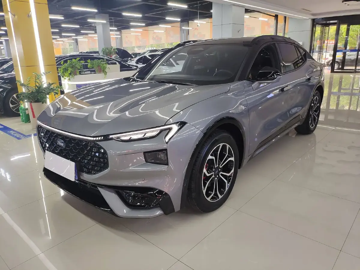 2022 Ford EVOS 2.0T 238HP L4 8AT