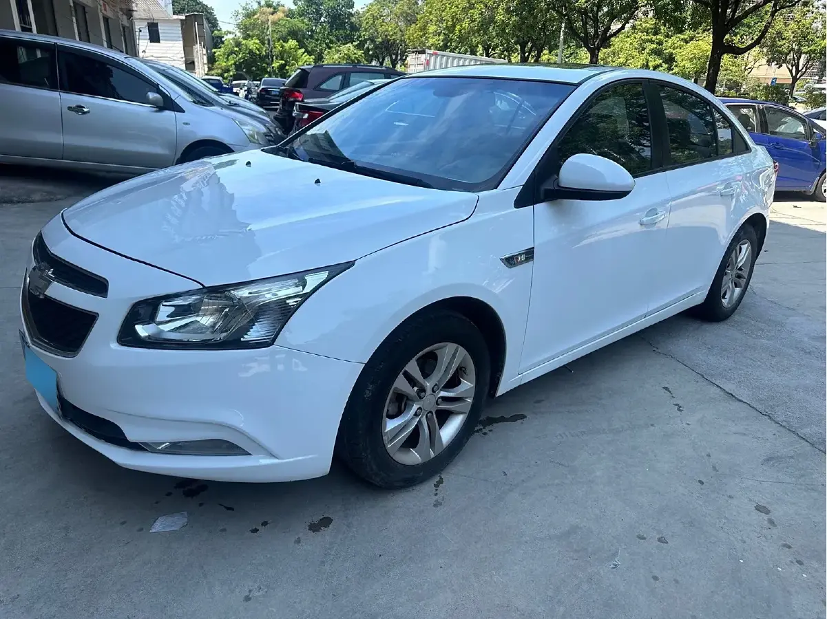 2015 Chevrolet Cruze 1.5L 113HP L4 6AT