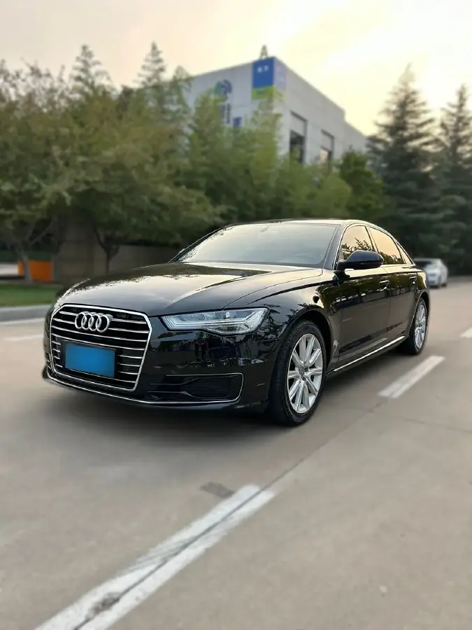 2018 Audi A6L 1.8T 190HP L4 7DCT
