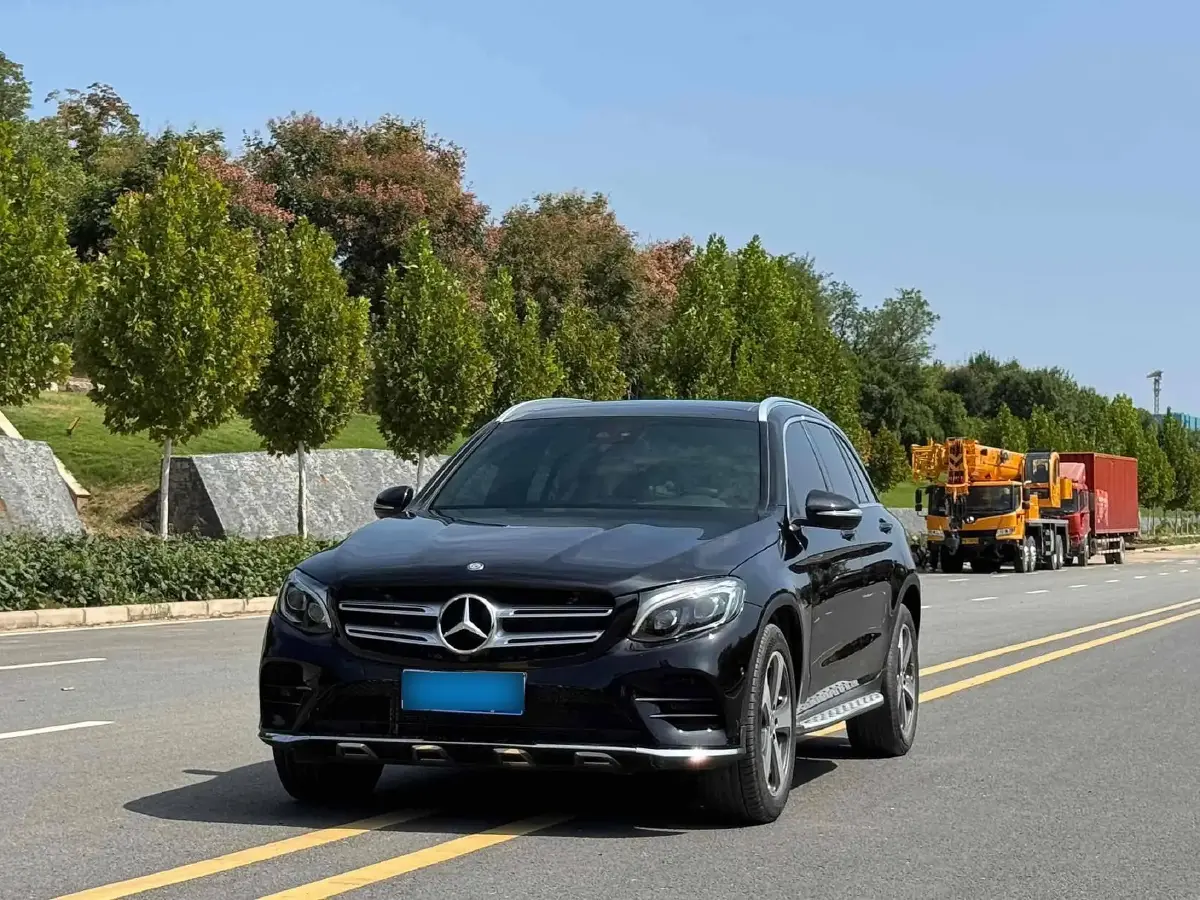 2017 Mercedes-Benz GLC Class 2.0T 245HP L4 9AT