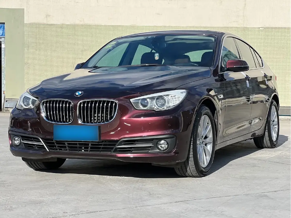 2015 BMW 5 Series GT 2.0T 245HP L4 8AT