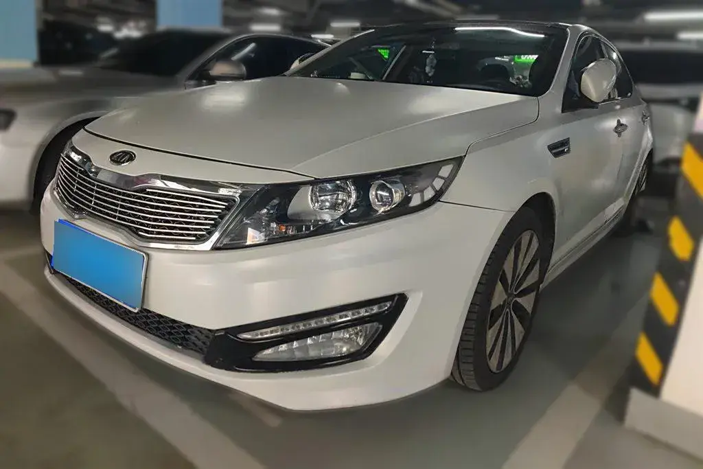 2012 Kia K5 2.0L 162HP L4 6AT