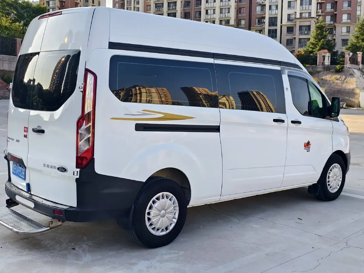 2017 Ford Transit 2.0T 121HP L4 5MT,autocango,china used car exporter,china ev exporter,chinese used car exporter,chinese used ev exporter