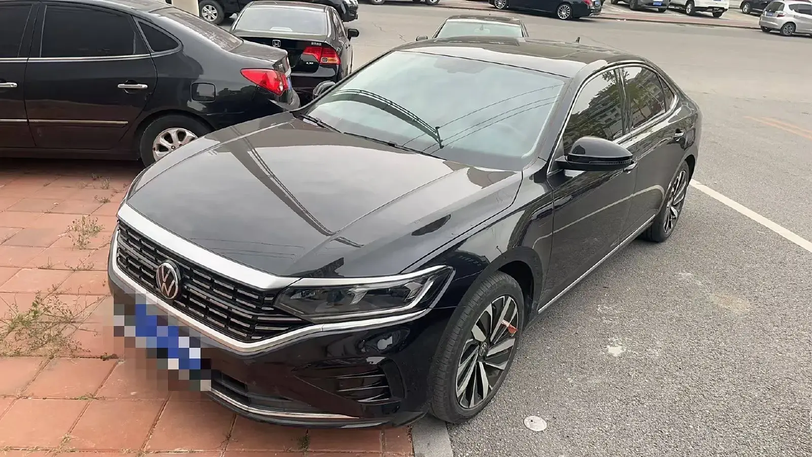 2022 Volkswagen Passat 2.0T 186HP L4 7DCT