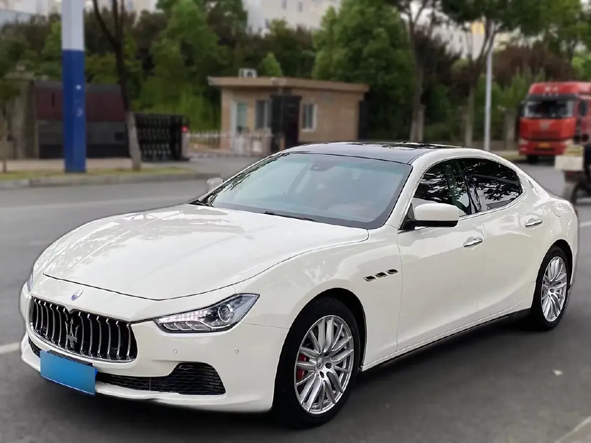 2014 Maserati Ghibli 3.0T 330HP V6 8AT