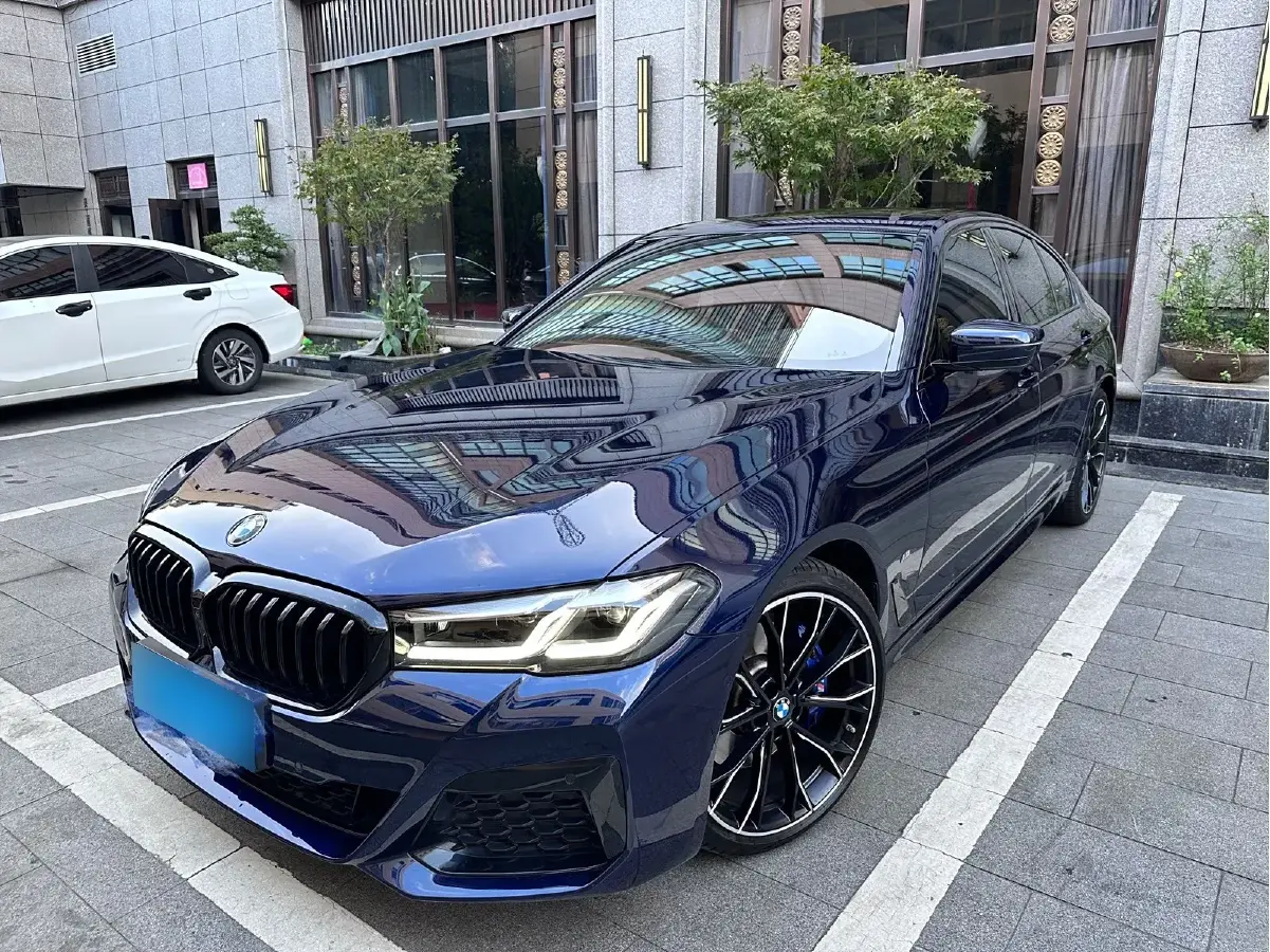 2021 BMW 5 Series 2.0T 252HP L4 8AT