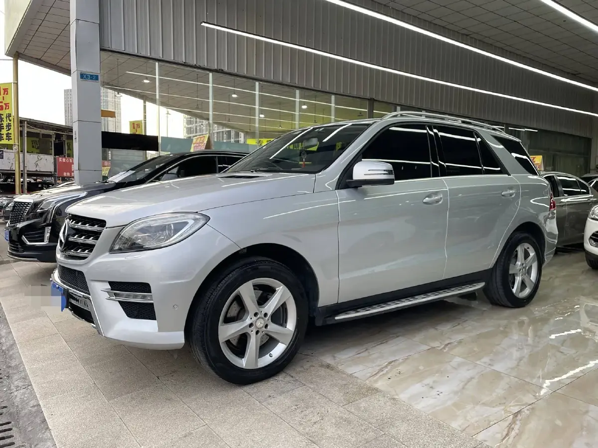 2012 Mercedes-Benz M Class 3.5L 252HP V6 7AT