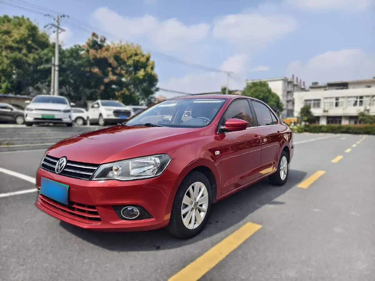 2013 Volkswagen Jetta 1.6L 110HP L4 6AT
