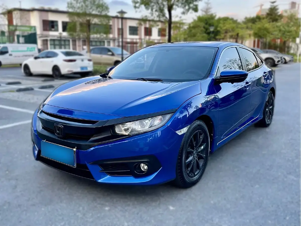 2016 Honda Civic 1.0T 125HP L3 CVT