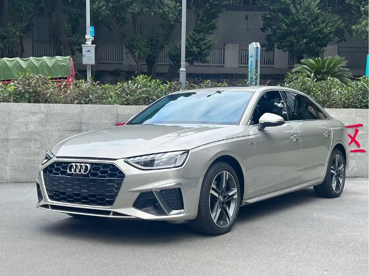 2020 Audi A4L 2.0T 190HP L4 7DCT