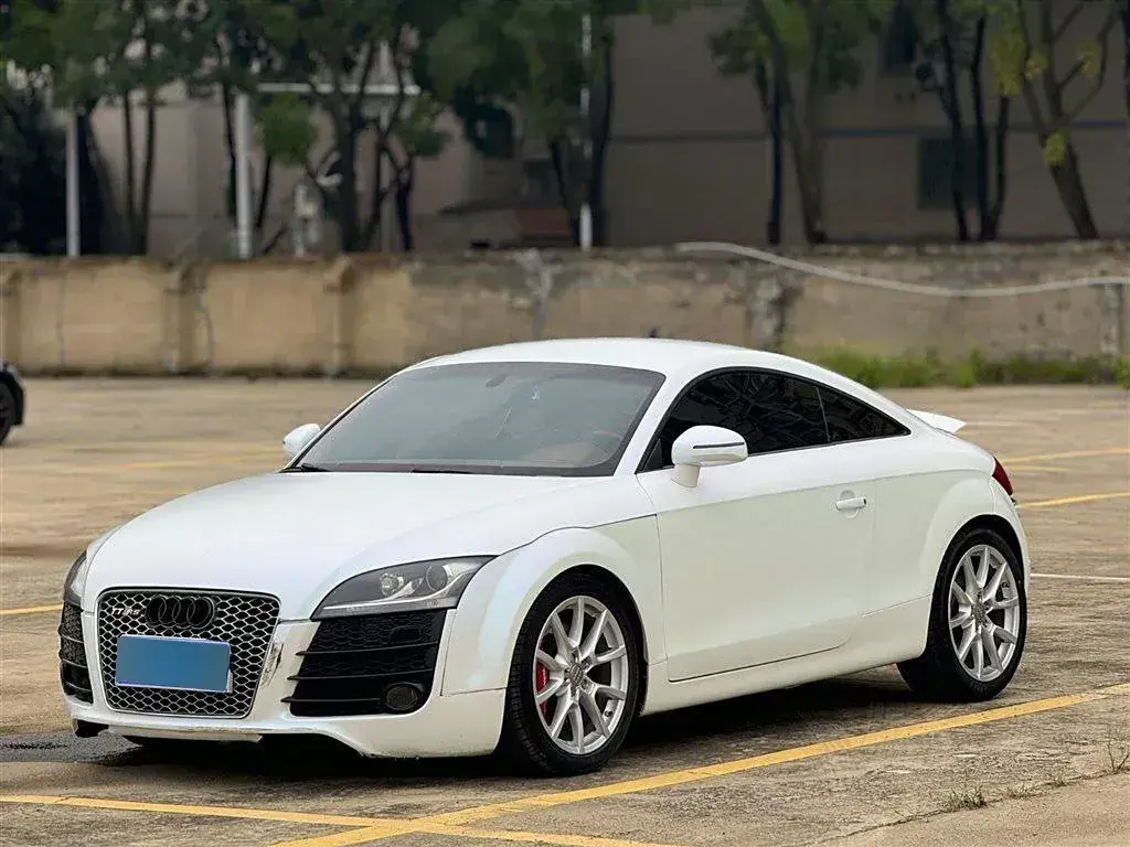2008 Audi TT 2.0T 200HP L4 6DCT