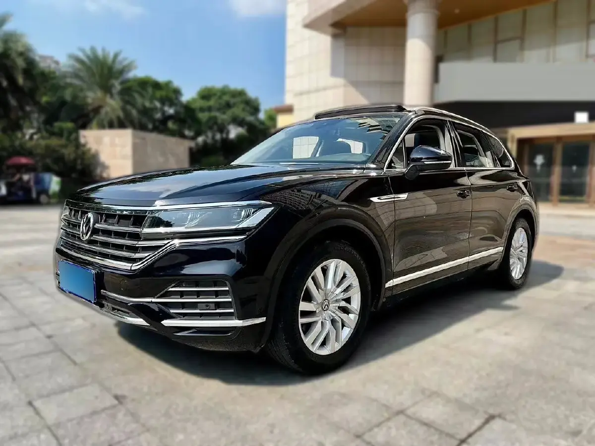 2019 Volkswagen Touareg 2.0T 245HP L4 8AT
