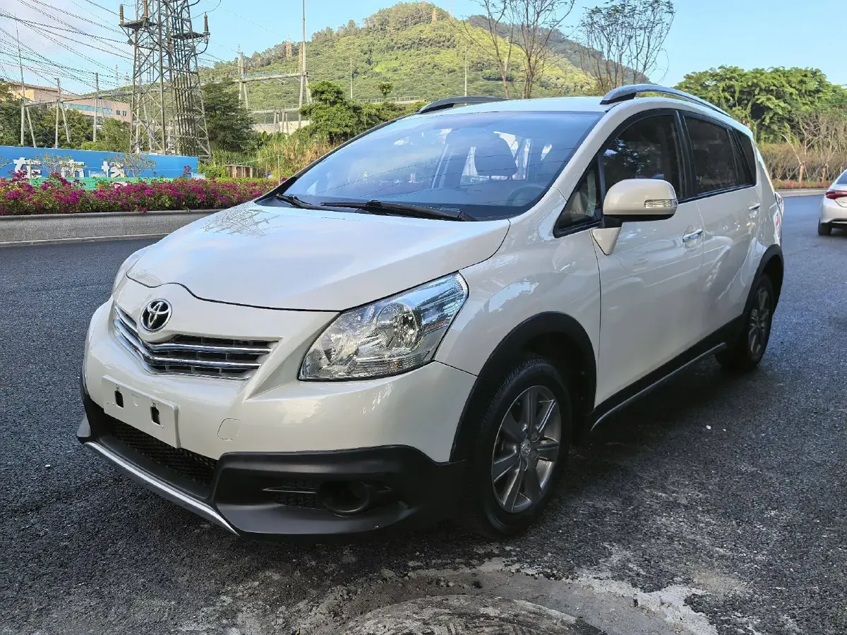 2015 Toyota Verso 1.8L 140HP L4 CVT