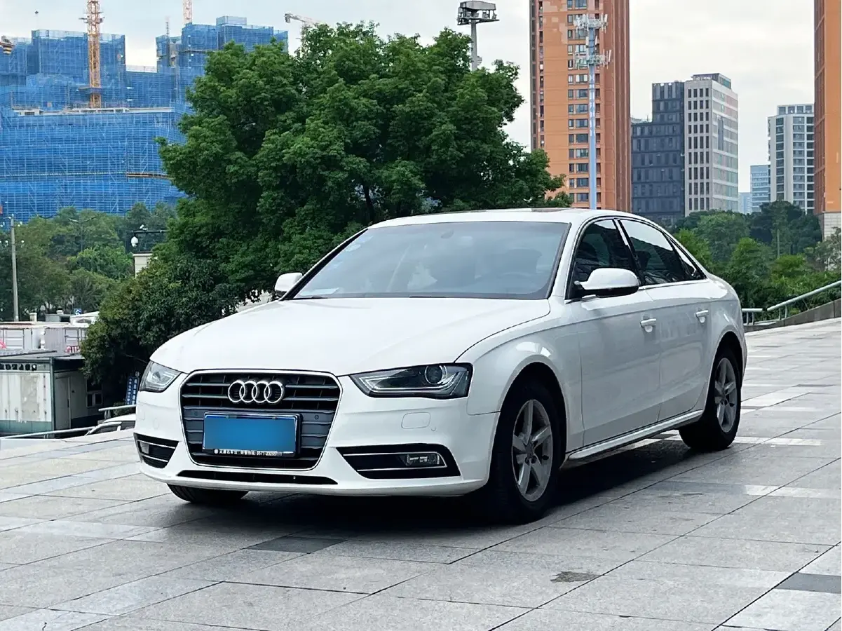 2015 Audi A4L 2.0T 180HP L4 CVT