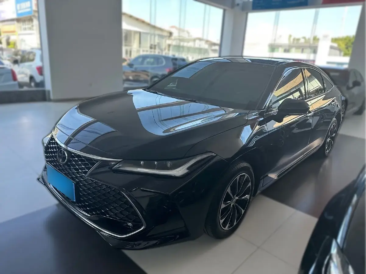 2023 Toyota Avalon 2.5L 207HP L4 8AT