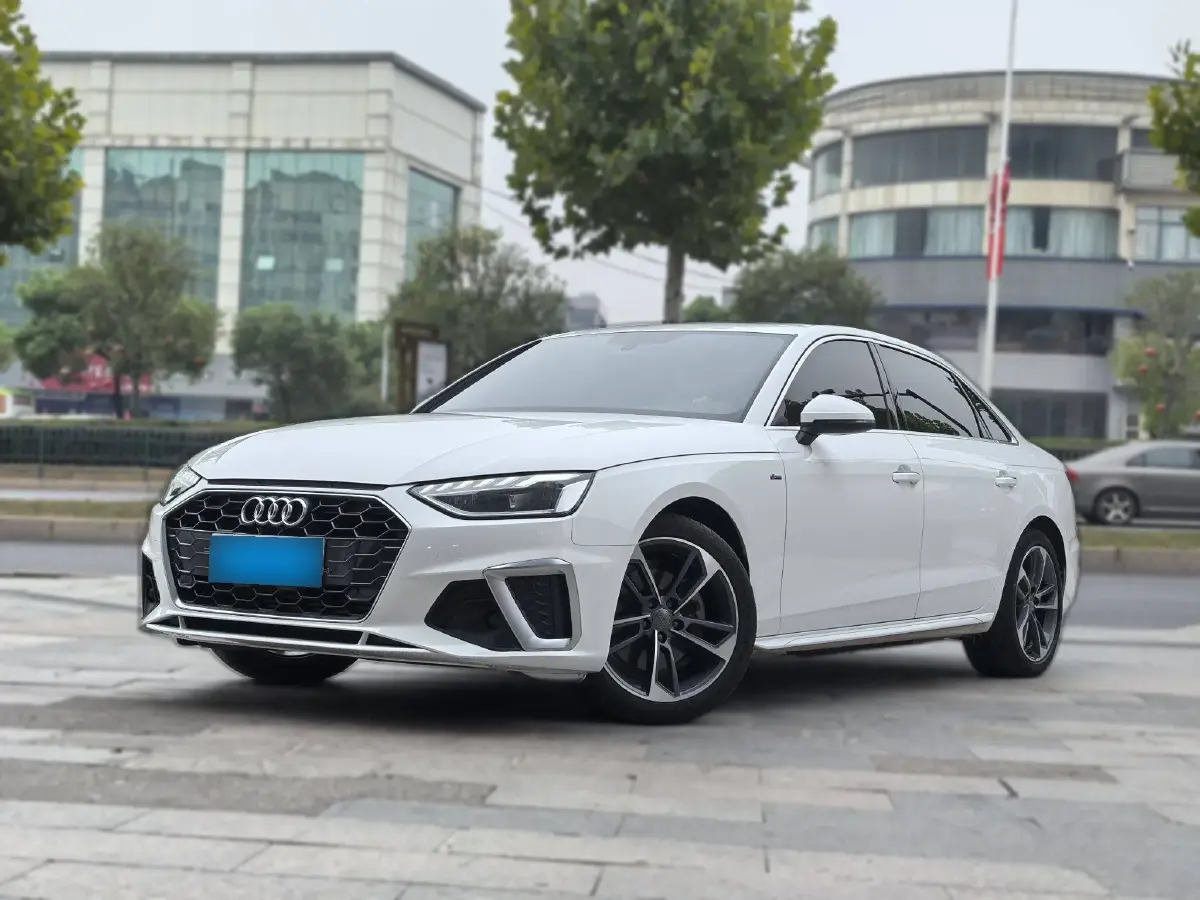 2020 Audi A4L 2.0T 190HP L4 7DCT