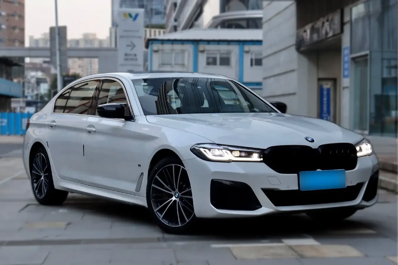 2021 BMW 5 Series 2.0T 252HP L4 8AT