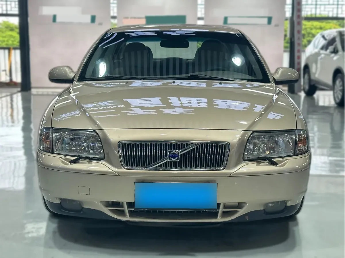 2004 Volvo S80 2.9L 267HP L6 4AT,autocango,china used car exporter,china ev exporter,chinese used car exporter,chinese used ev exporter
