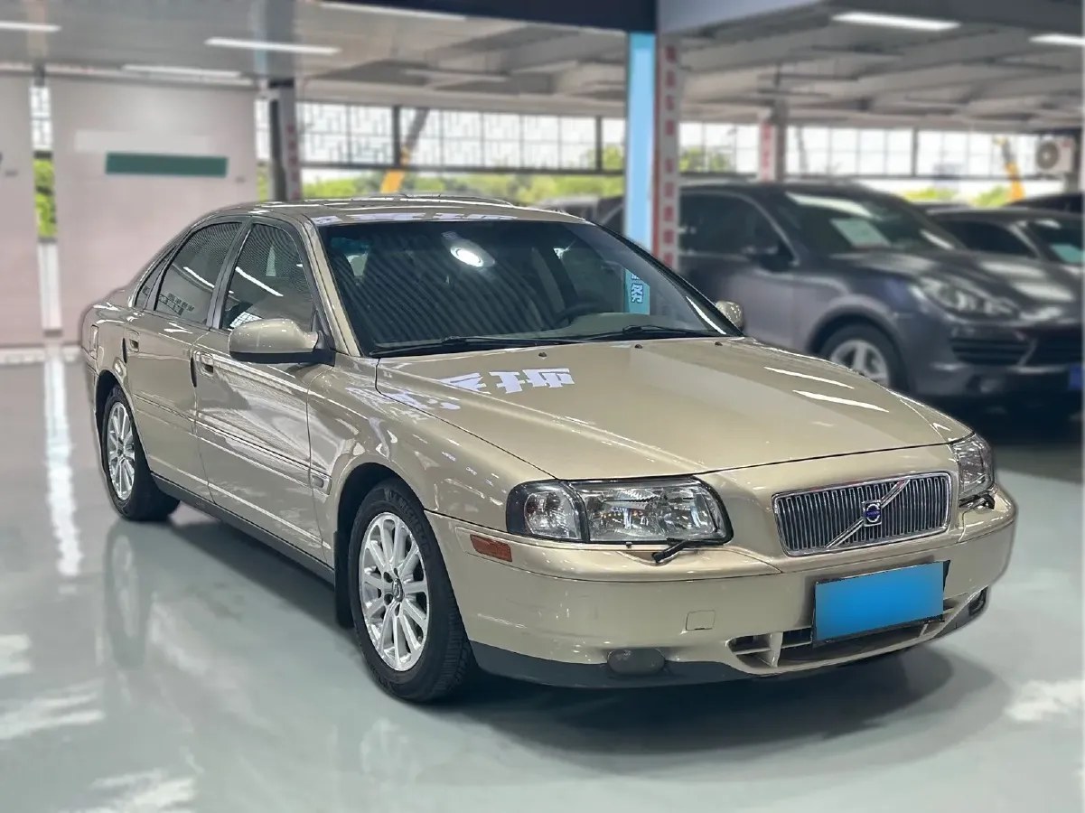 2004 Volvo S80 2.9L 267HP L6 4AT,autocango,china used car exporter,china ev exporter,chinese used car exporter,chinese used ev exporter