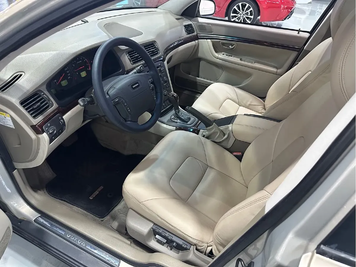 2004 Volvo S80 2.9L 267HP L6 4AT,autocango,china used car exporter,china ev exporter,chinese used car exporter,chinese used ev exporter