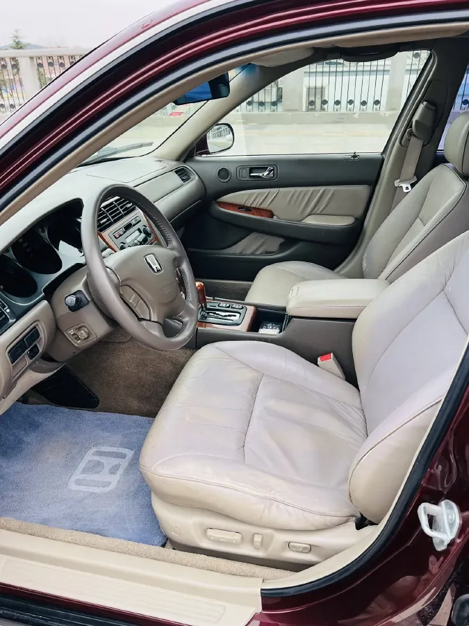 2004 Honda Legend 3.5L 200HP V6 4AT,autocango,china used car exporter,china ev exporter,chinese used car exporter,chinese used ev exporter