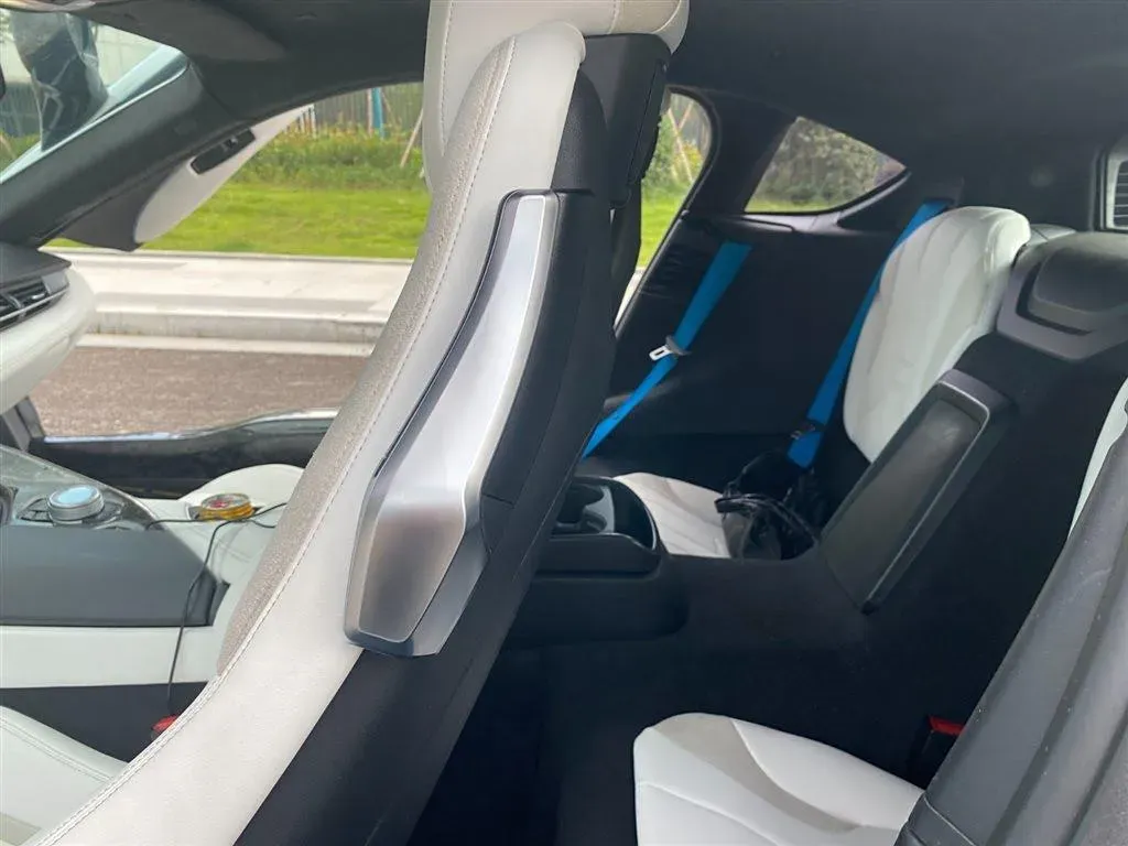 2014 BMW i8 1.5T 231HP L3 6AT PHEV 7.1KWH,autocango,china used car exporter,china ev exporter,chinese used car exporter,chinese used ev exporter