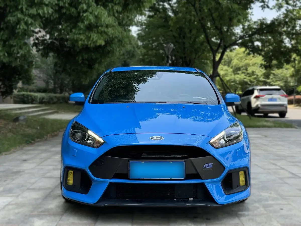 2016 Ford Focus 2.3T 350HP L4 6MT