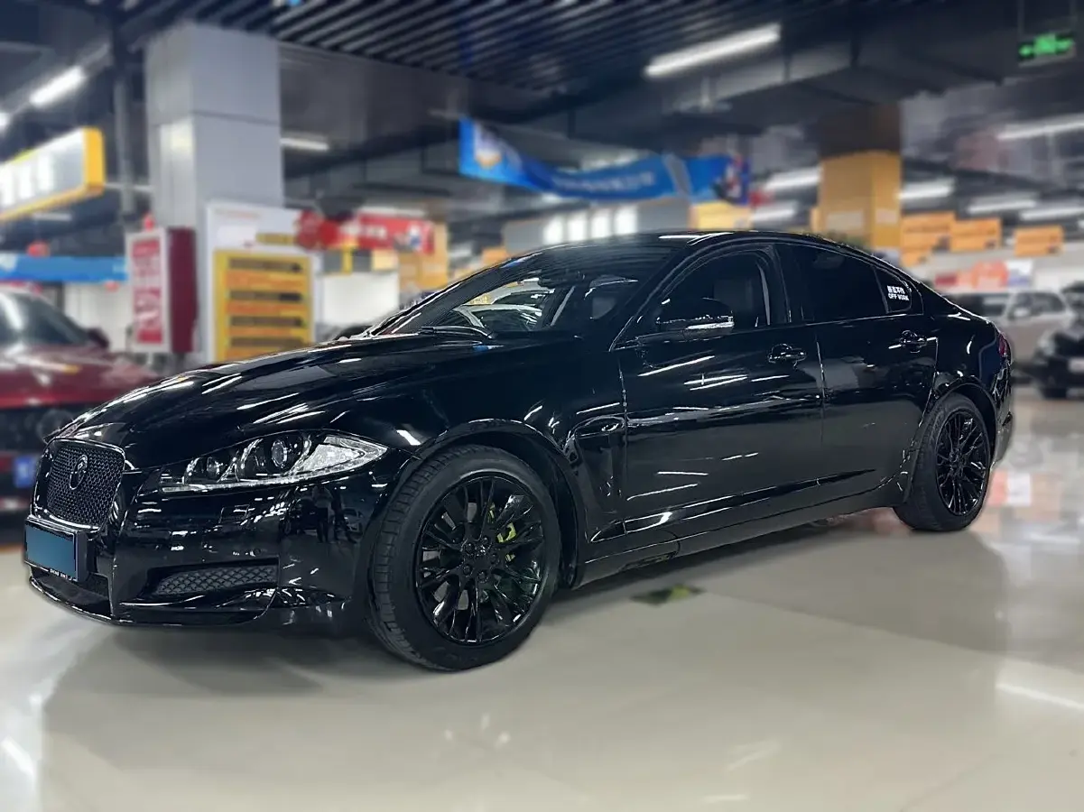 2014 Jaguar XF 2.0T 240HP L4 8AT