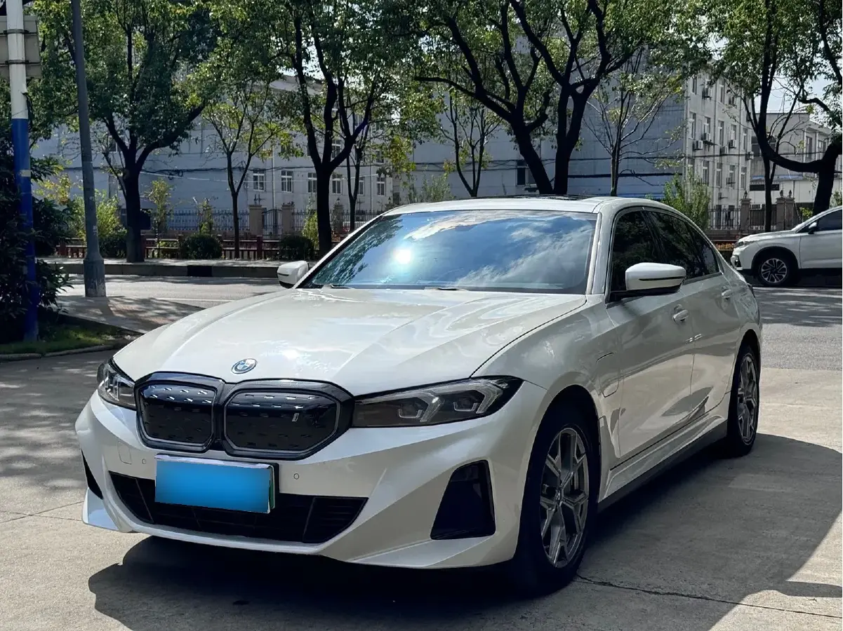 2022 BMW i3 BEV 70KWH