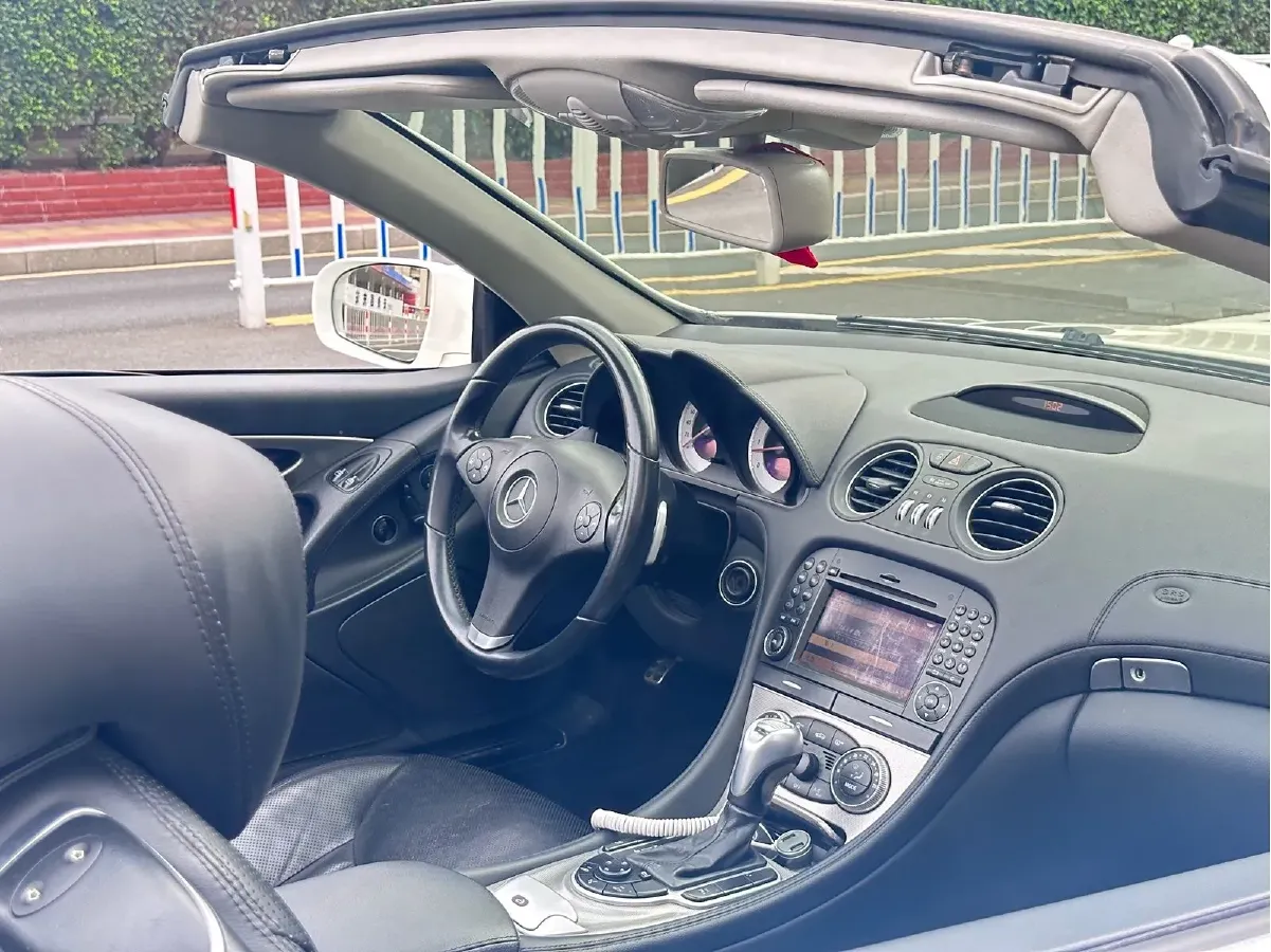 2011 Mercedes-Benz SL Class 3.0L 231HP V6 7AT,autocango,china used car exporter,china ev exporter,chinese used car exporter,chinese used ev exporter