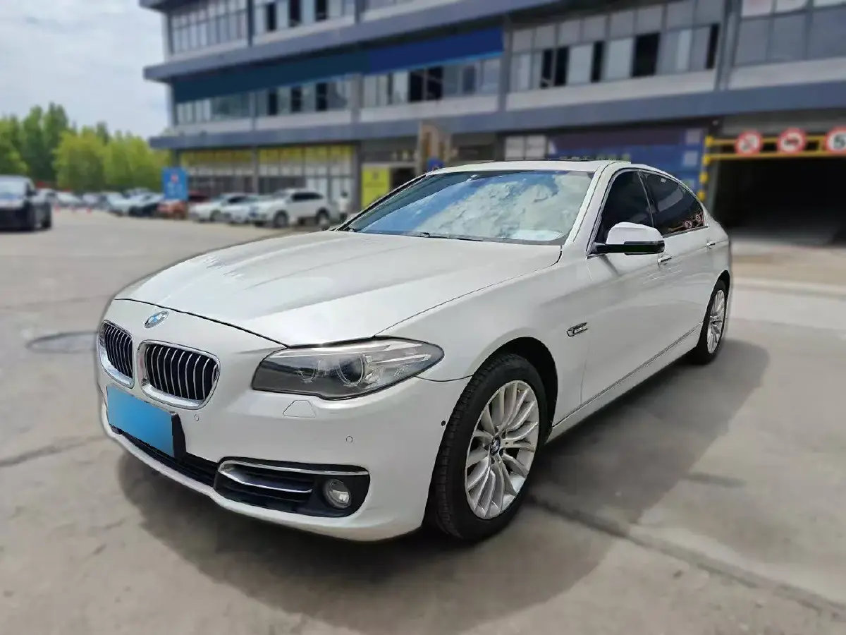 2014 BMW 5 Series 2.0T 218HP L4 8AT