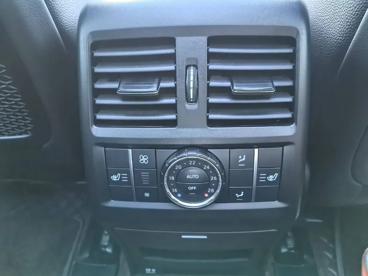 2021 BeiJing BJ90 4.0T 422HP V8 9AT,autocango,china used car exporter,china ev exporter,chinese used car exporter,chinese used ev exporter