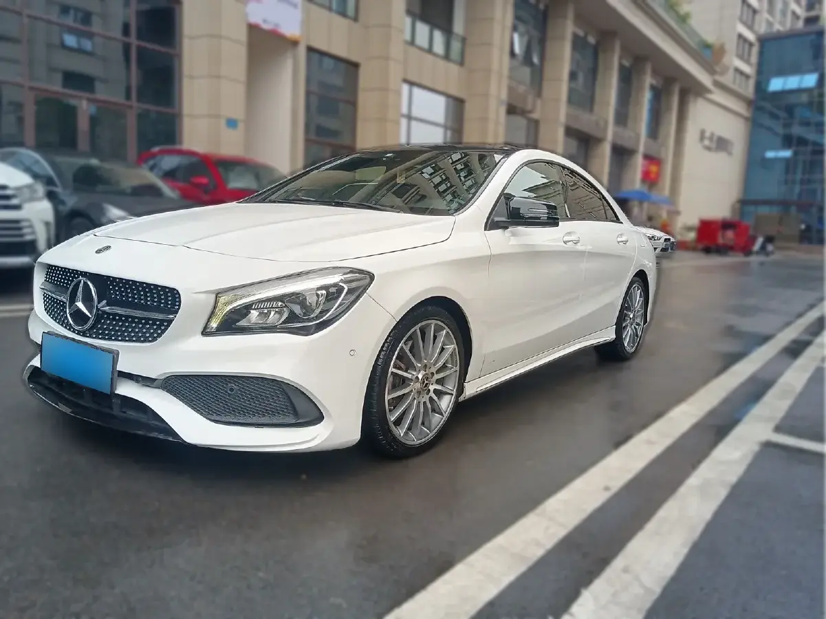 2018 Mercedes-Benz CLA Class 2.0T 184HP L4 7DCT