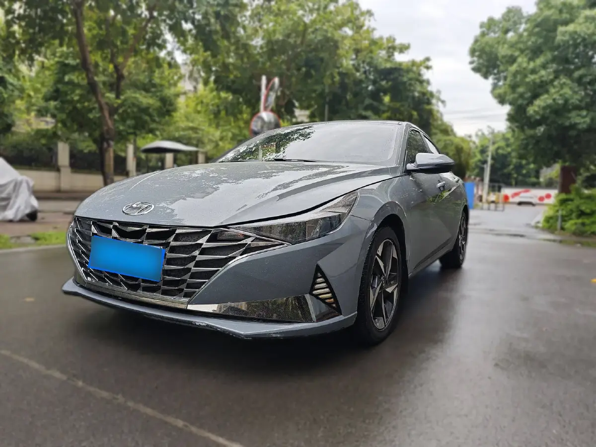 2021 Hyundai Elantra 1.5L 115HP L4 CVT