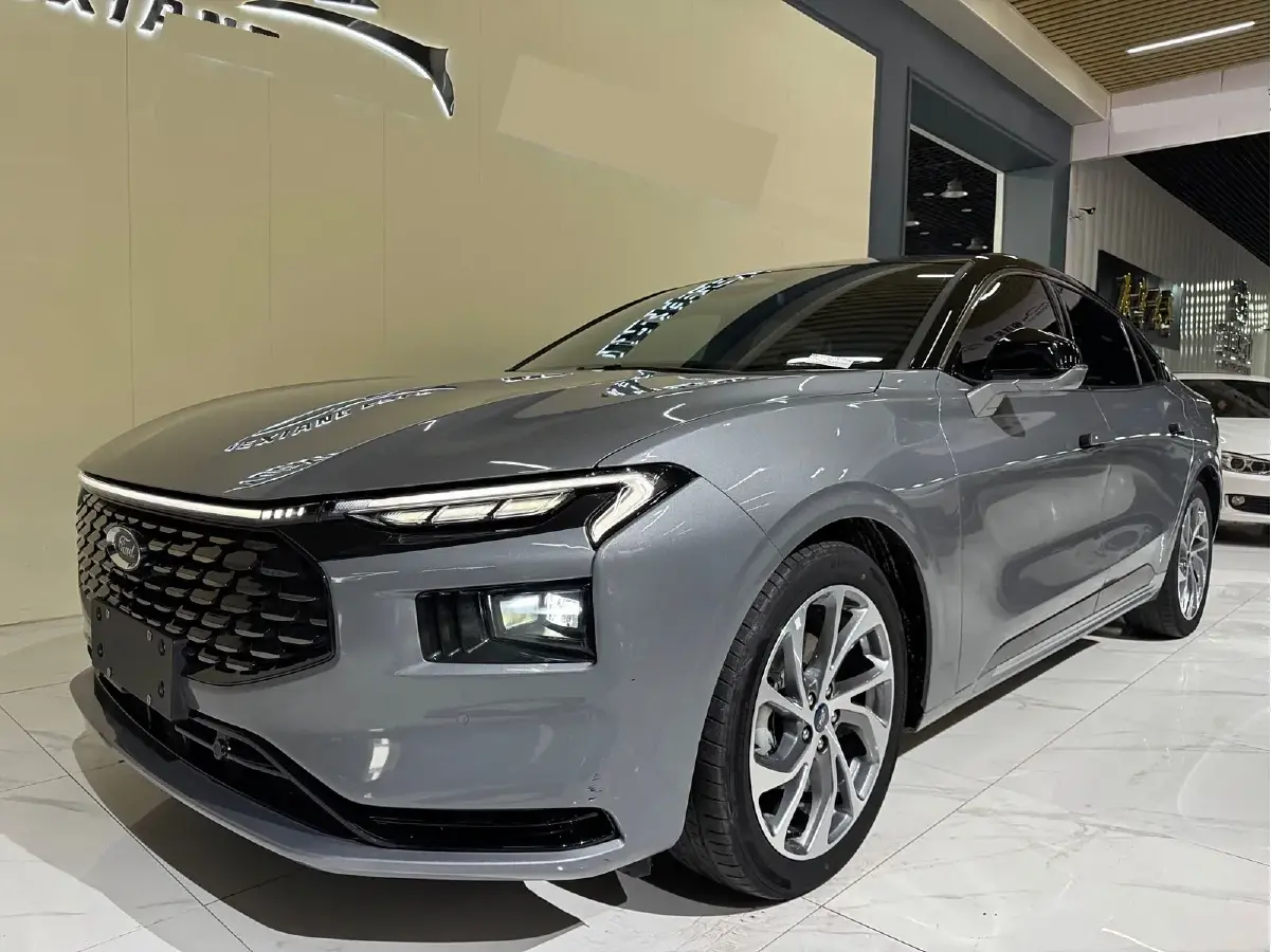 2022 Ford Mondeo 2.0T 238HP L4 8AT