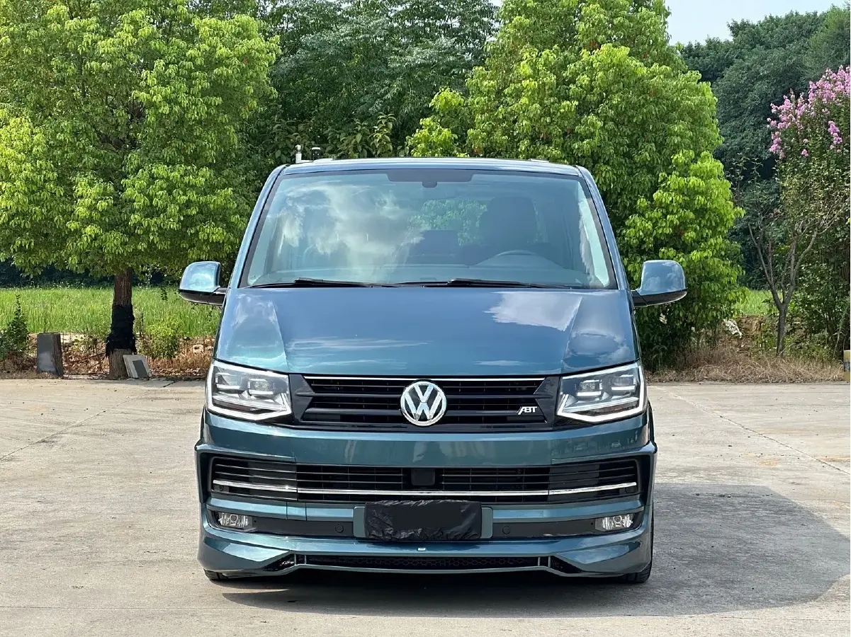 2018 Volkswagen Multivan 2.0T 204HP L4 7DCT