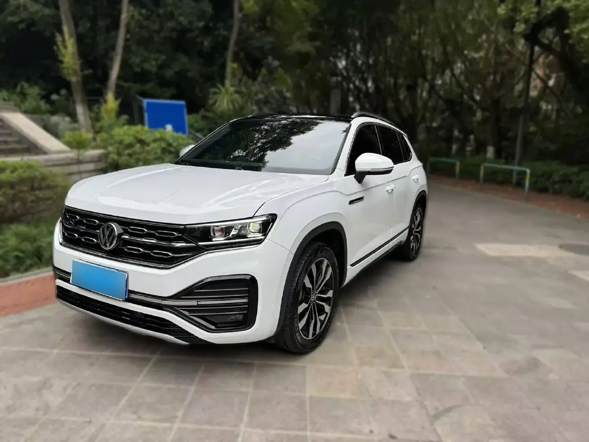 2021 Volkswagen Tayron 2.0T 220HP L4 7DCT